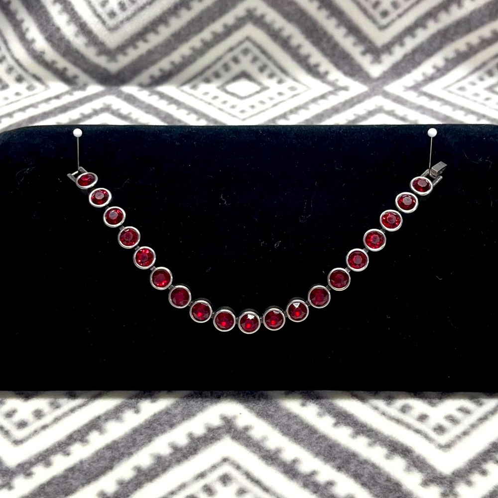 TOUCHSTONE CRYSTAL ICE BRACELET